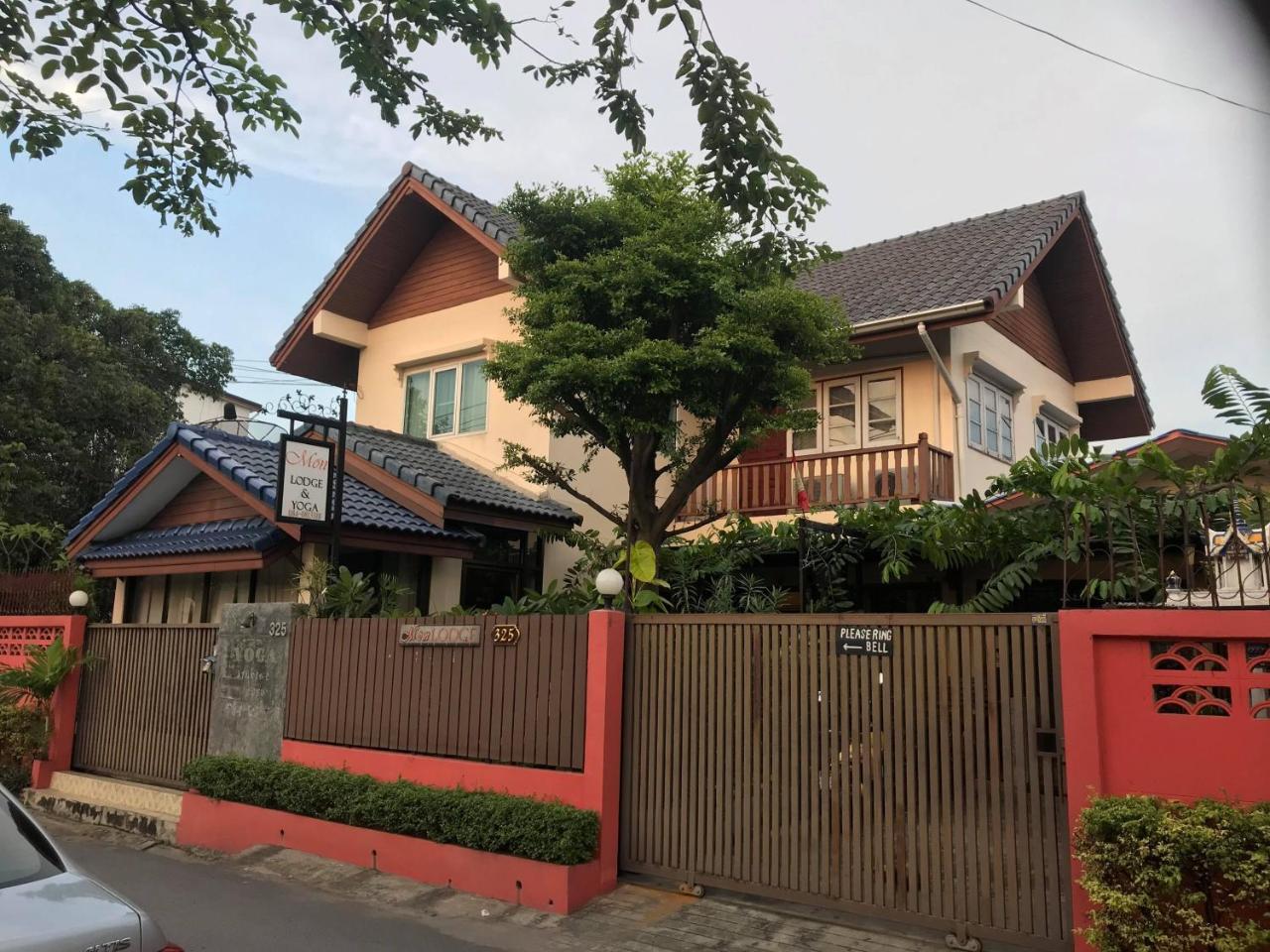 Mon Lodge & Yoga Donmueang Bangkok Luaran gambar